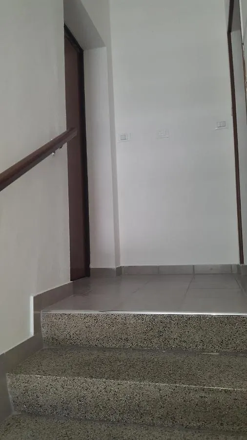 Karina House - Como Italia
